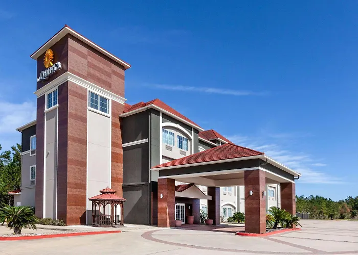 La Quinta By Wyndham Lumberton