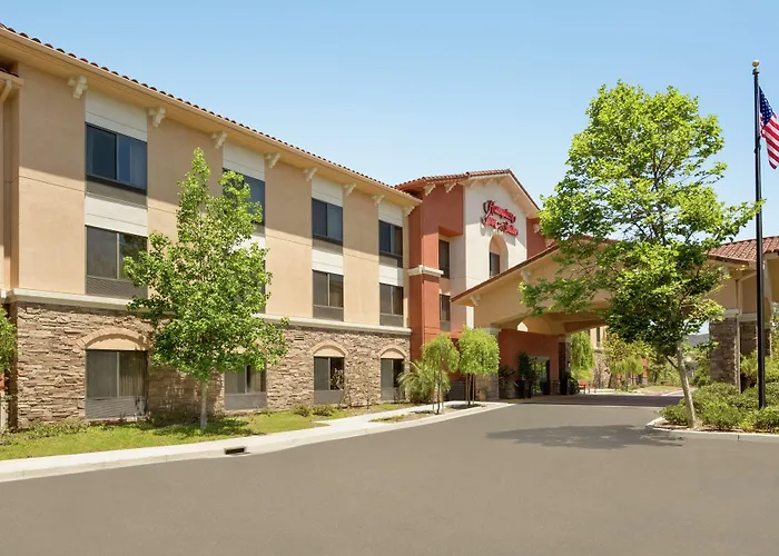 Hampton Inn & Suites
