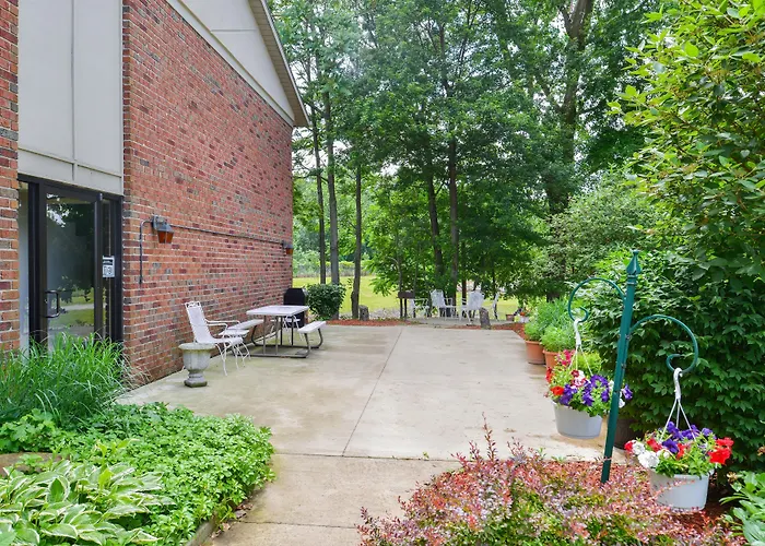 Americas Best Value Inn & Suites - Bluffton