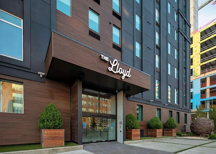 The Lloyd Stamford, Tapestry Collection By Hilton