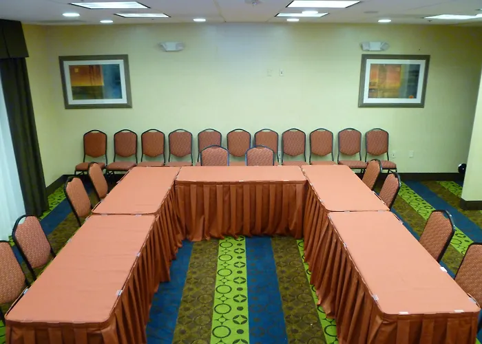 Holiday Inn Express & Suites Twentynine Palms By Ihg