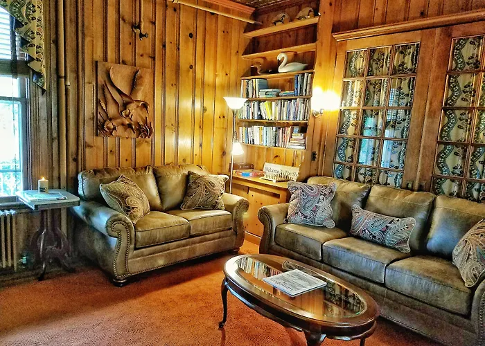 Sandaway Suites & Beach Oxford