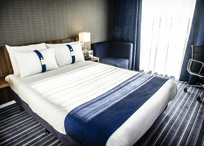 Holiday Inn Express Manchester City Centre By Ihg