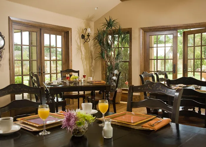 Inn On Lake Granbury A Boutique Hotel
