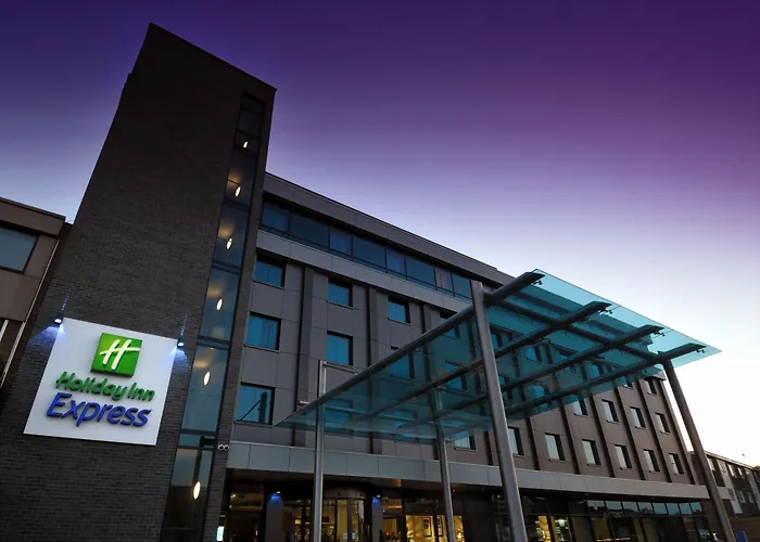Holiday Inn Express London Heathrow T5 By Ihg Slough