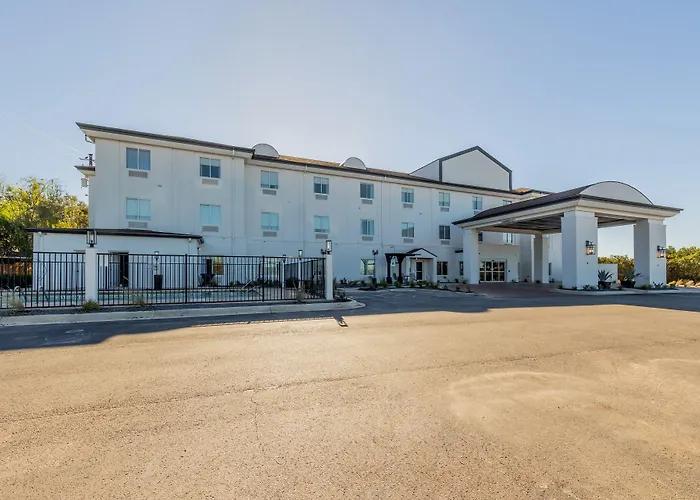 Blanco River Hotel