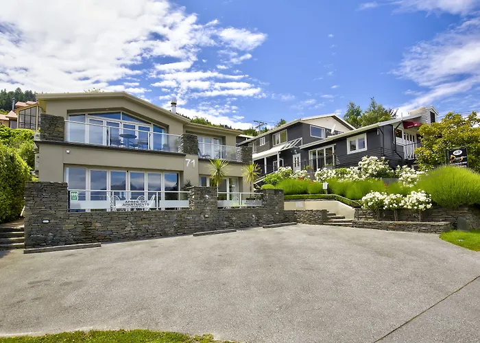 Queenstown House Bed & Breakfast And Apartments