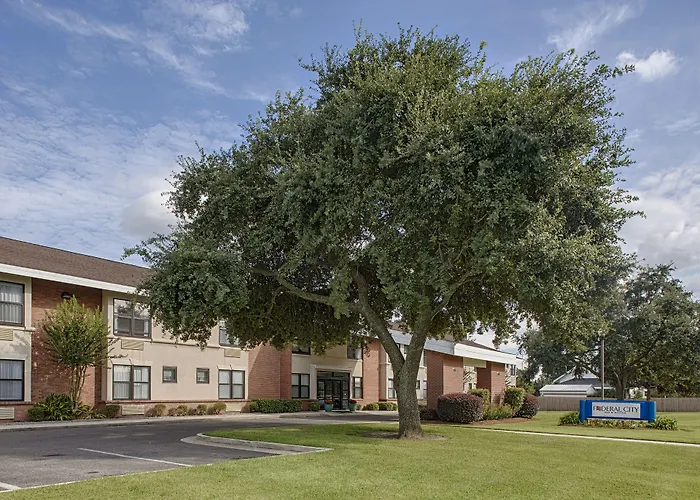 Federal City Inn & Suites