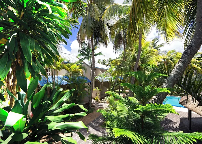 Le Grand Bleu Hotel Trou-aux-Biches