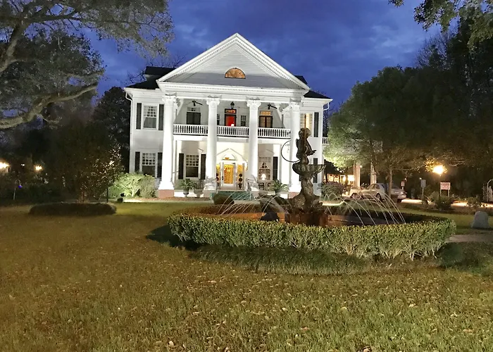 Historic Michabelle Inn