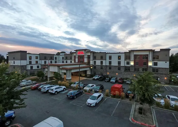 Hampton Inn & Suites Dupont