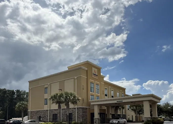 Comfort Suites Near Rainbow Springs