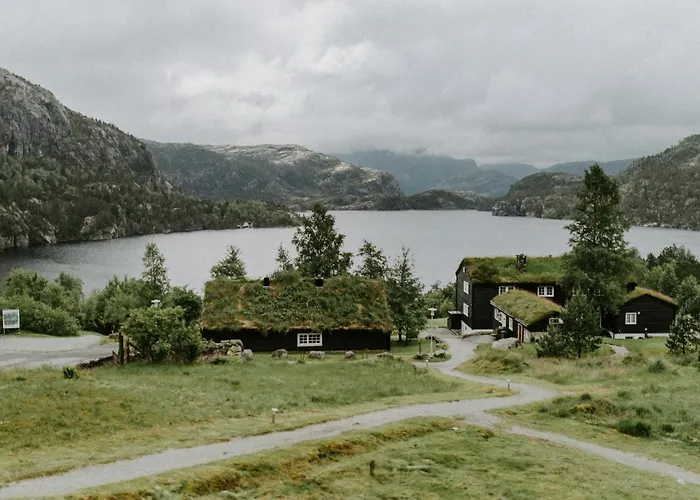Preikestolen Hotel & Basecamp