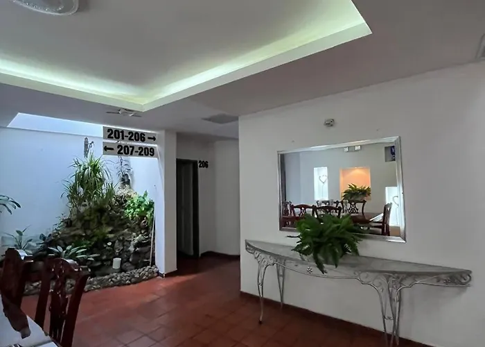 Hotel 42 Avenida