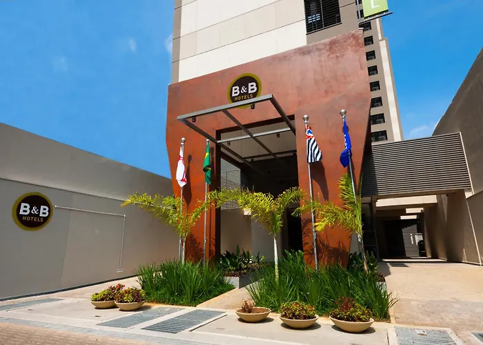 B&B HOTEL Luz - Centro