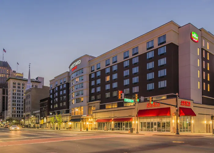 Courtyard By Marriott Newark Downtown