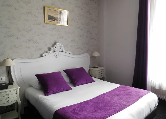 Brit Hotel Privilège Le Royal - Centre Gare Troyes