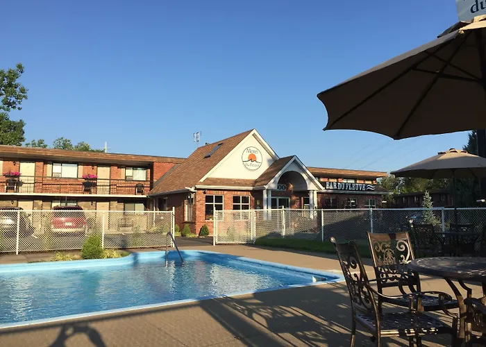 Motel Du Fleuve Brossard