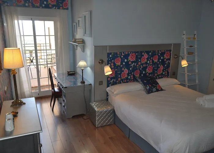 Welcome Inn Nerja Guest House Luxury Bed & Breakfast