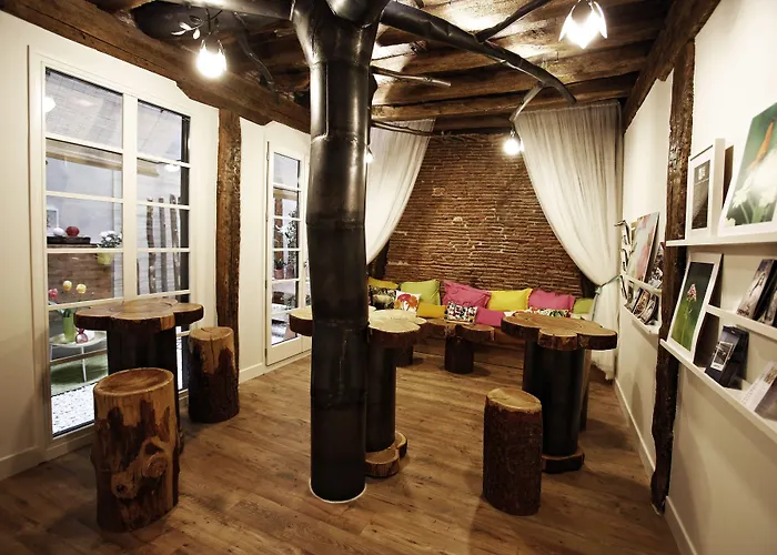 Basque Boutique By Gaiarooms