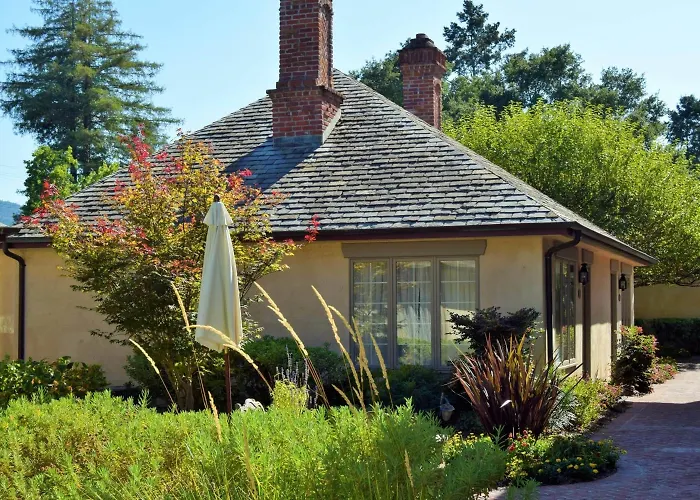 Vineyard Country Inn St. Helena