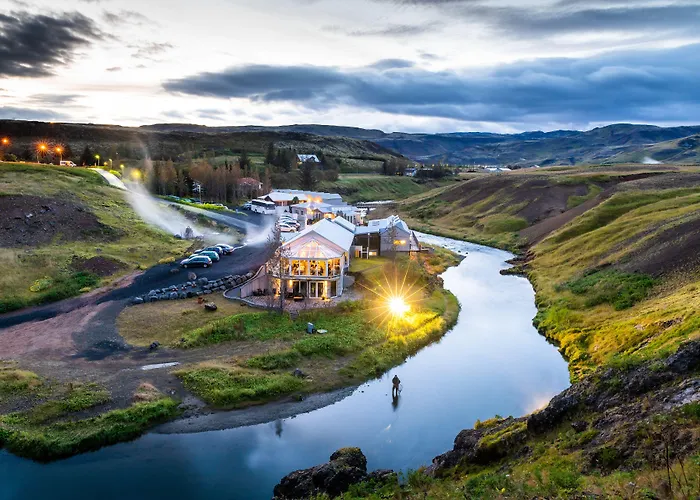 Frost And Fire Hotel