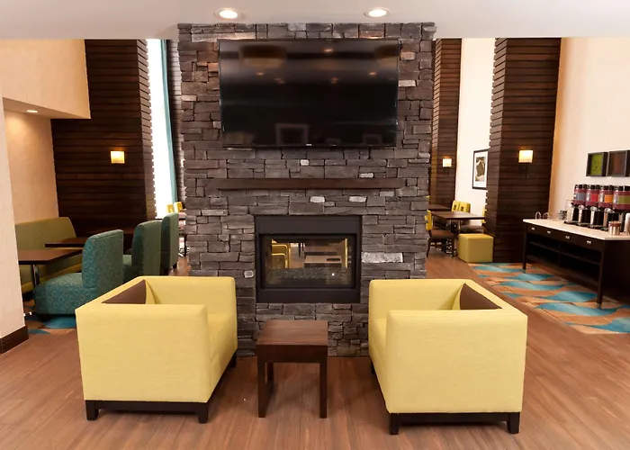 Hampton Inn & Suites East Gate Regina