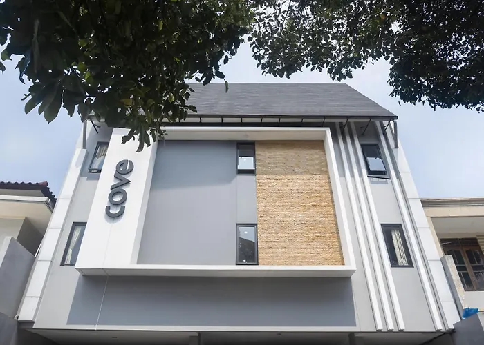 Cove Urooms Panglima Polim