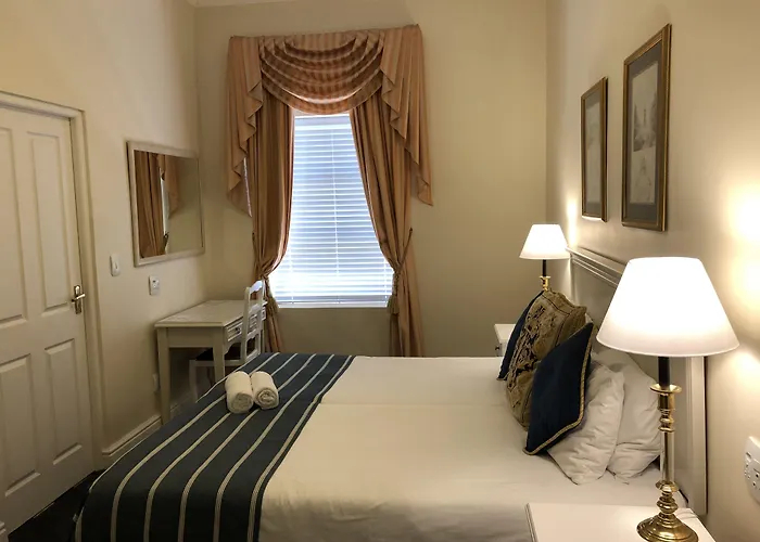 Altona Lodge