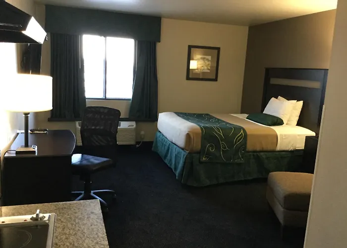 Baymont By Wyndham Glendive Hotel