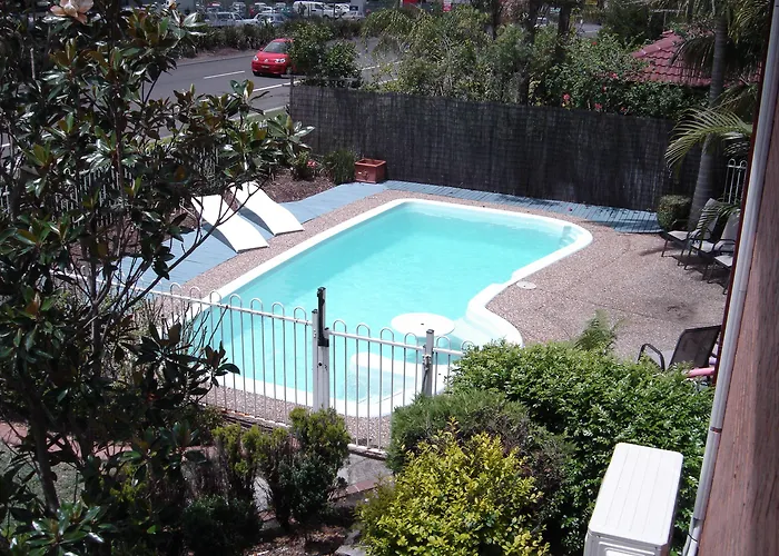 Avaleen Lodge Motor Inn