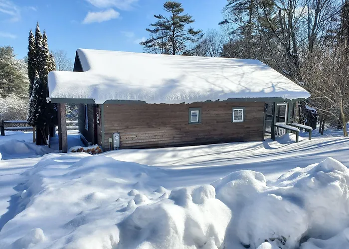 Friends Lake Inn