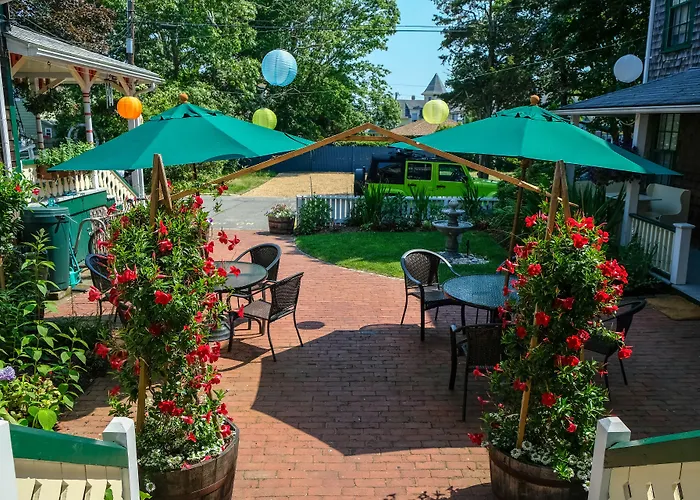 Pequot Hotel Oak Bluffs