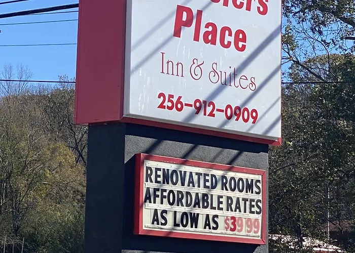 Traveler'S Place Inn & Suites