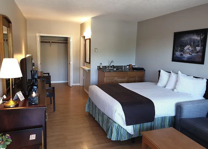 Island View Lodge Powell River
