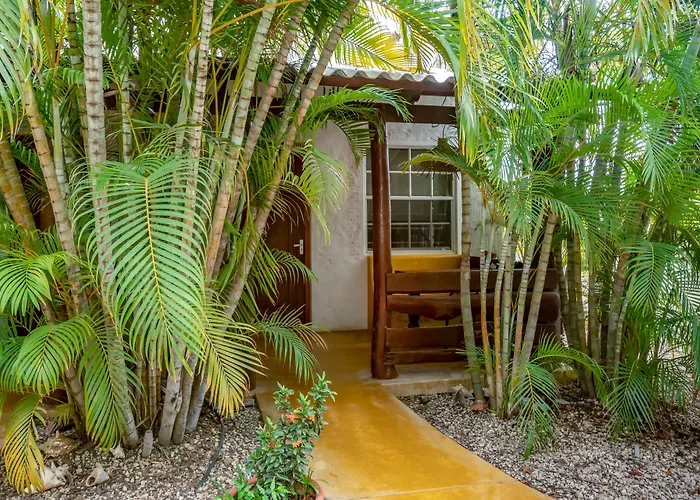 The Dive Hut - Boutique Apartments