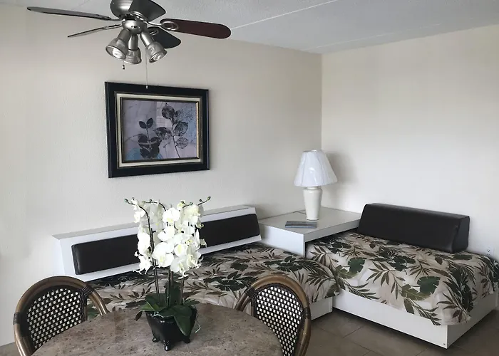 Crystal Beach Motor Inn
