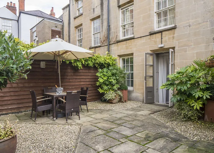Vanbrugh House Hotel