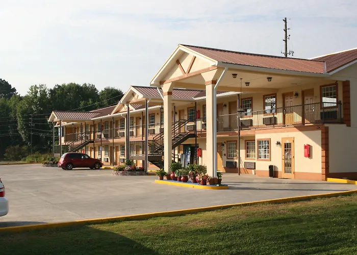 Coach Inn - Summerville