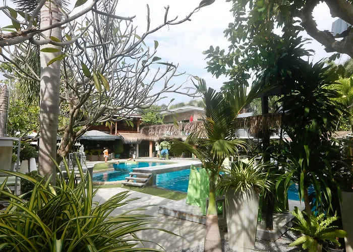 Momento Resort