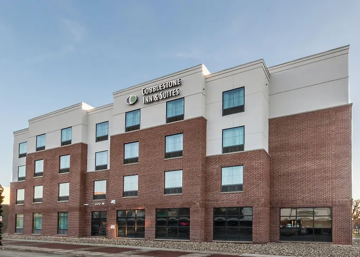 Cobblestone Inn & Suites - Waverly