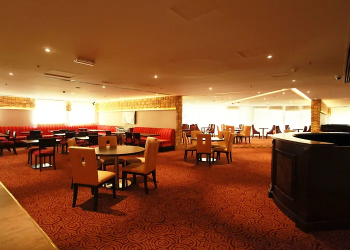 Golden Ocean Hotel