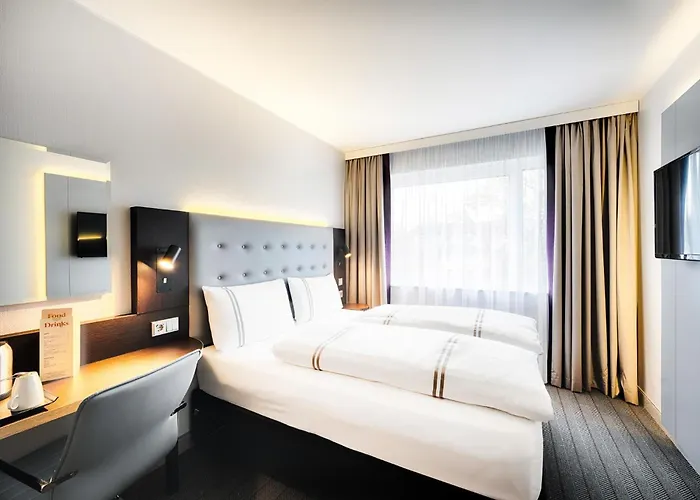 Premier Inn Koeln City Centre