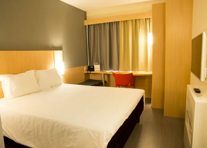 Ibis Aracruz Hotel