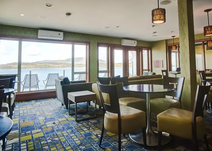 Inn On The Harbour Prince Rupert