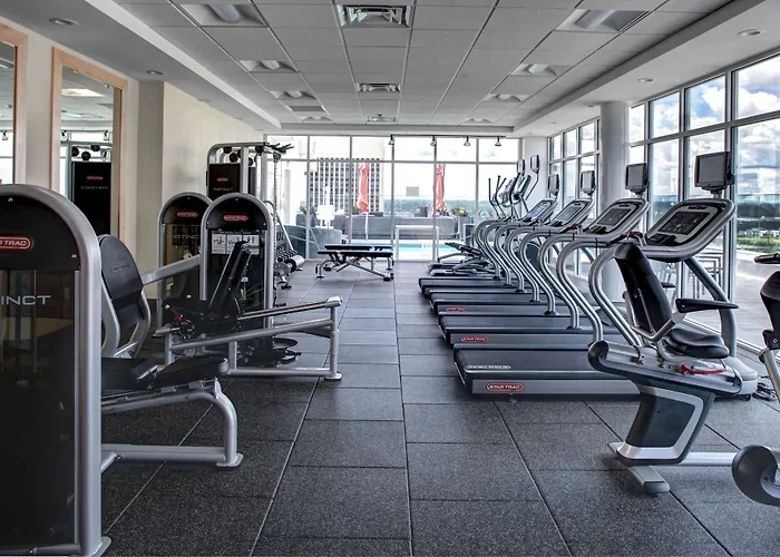 Hampton Inn & Suites - - Downtown, Va