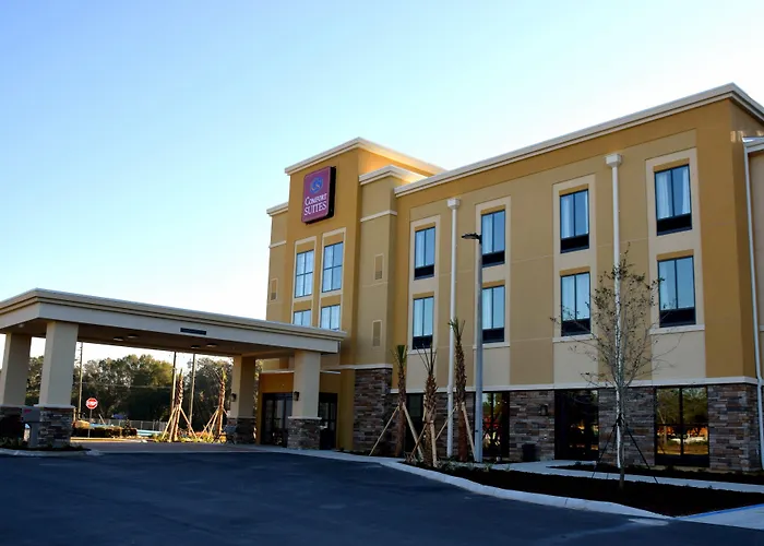 Comfort Suites Near Rainbow Springs