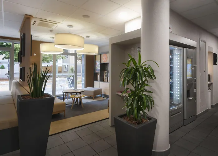 B&B HOTEL Lyon Caluire Cité Internationale
