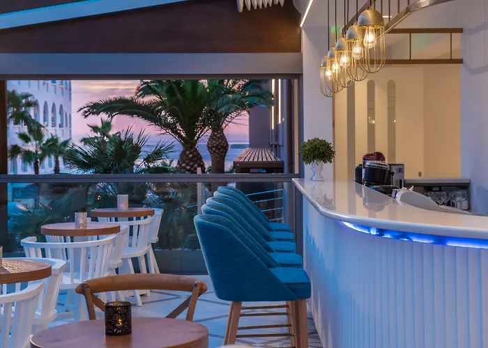 Mari Kristin Beach Hotel