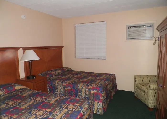 Royal Canadian Motel Wildwood